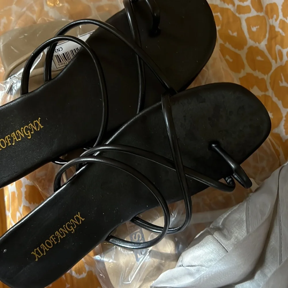 Cutest shoes - Picture 2 of 2